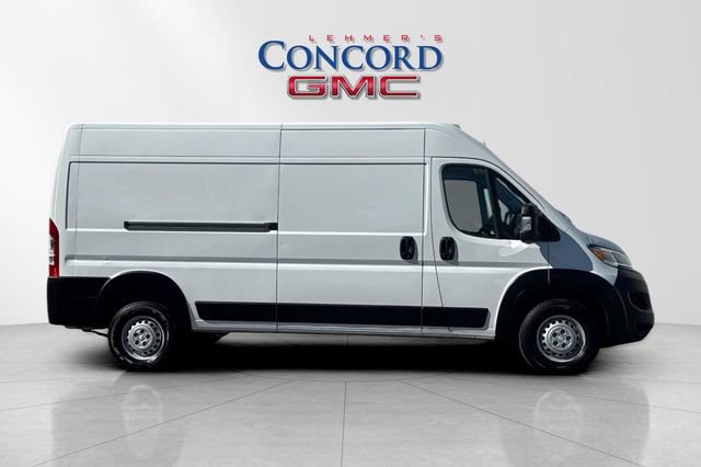 Used 2025 RAM ProMaster 2500 w/ Convenience Group FWD image 3