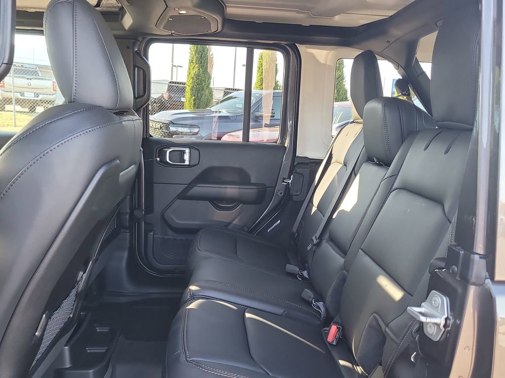 New 2026 Jeep Wrangler Unlimited Sahara AWD/4WD image 12