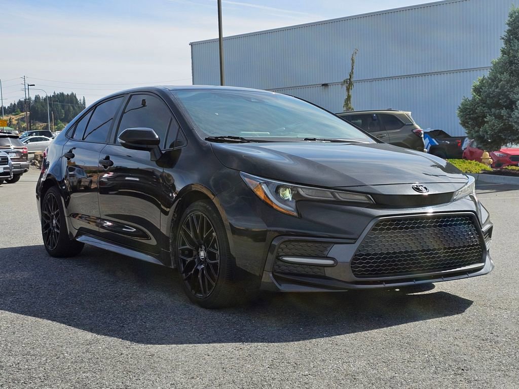 Used 2022 Toyota Corolla SE w/ SE Premium Package FWD image 7