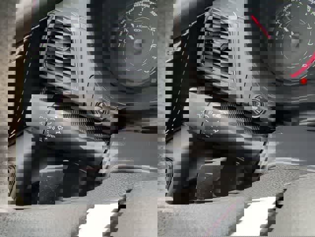 Used 2018 Subaru Impreza 2.0i Premium image 22