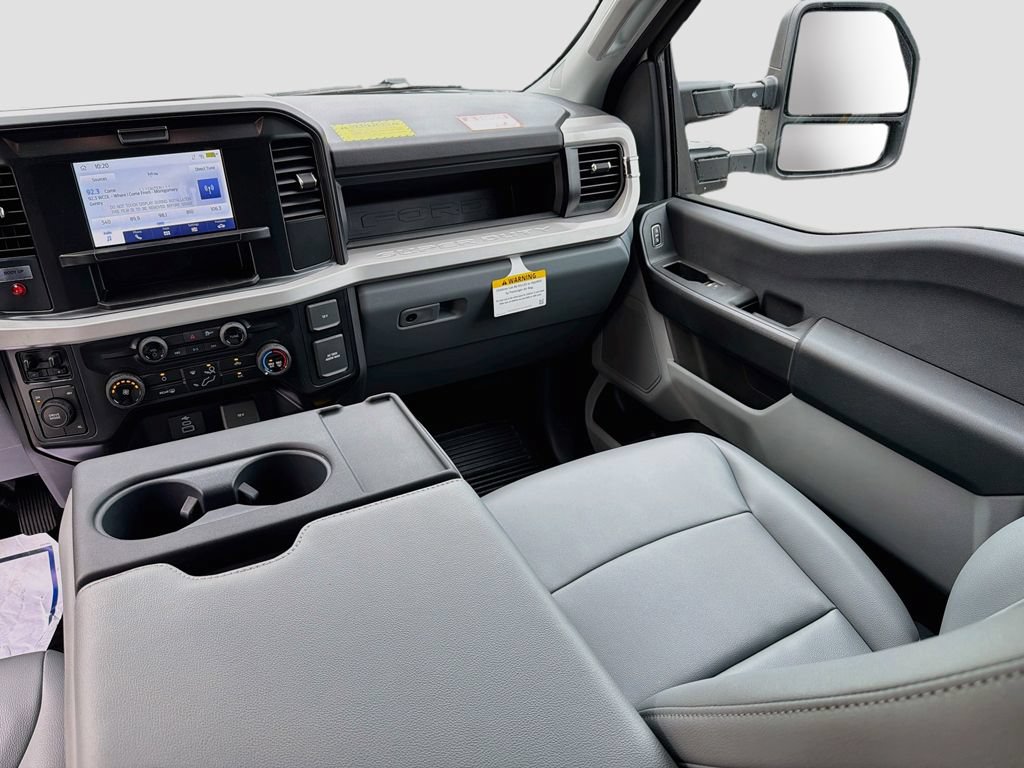 New 2026 Ford F550 4x4 Crew Cab image 22