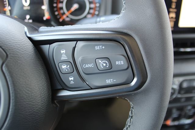 New 2026 Jeep Gladiator Sport AWD/4WD image 15