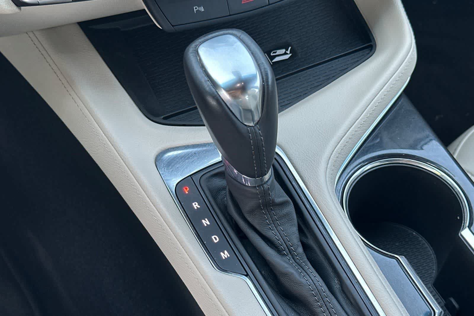 Used 2025 Cadillac CT4 Luxury w/ Sun And Sound Package RWD image 27