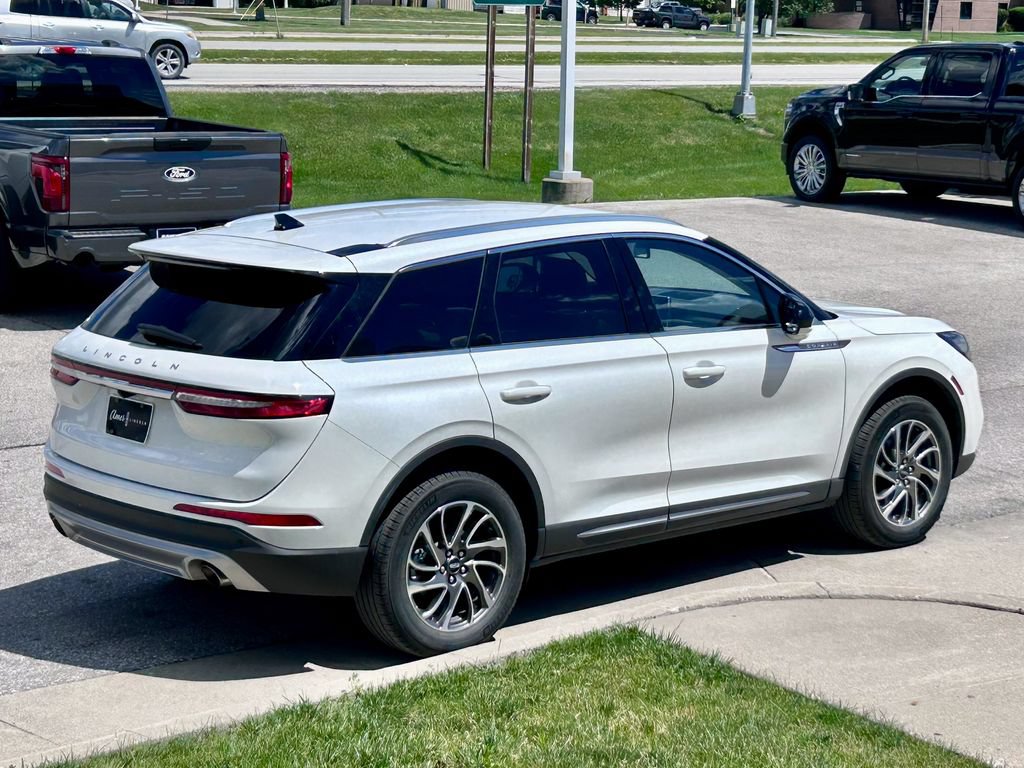 Used 2020 Lincoln Corsair AWD w/ Equipment Group 101A image 6