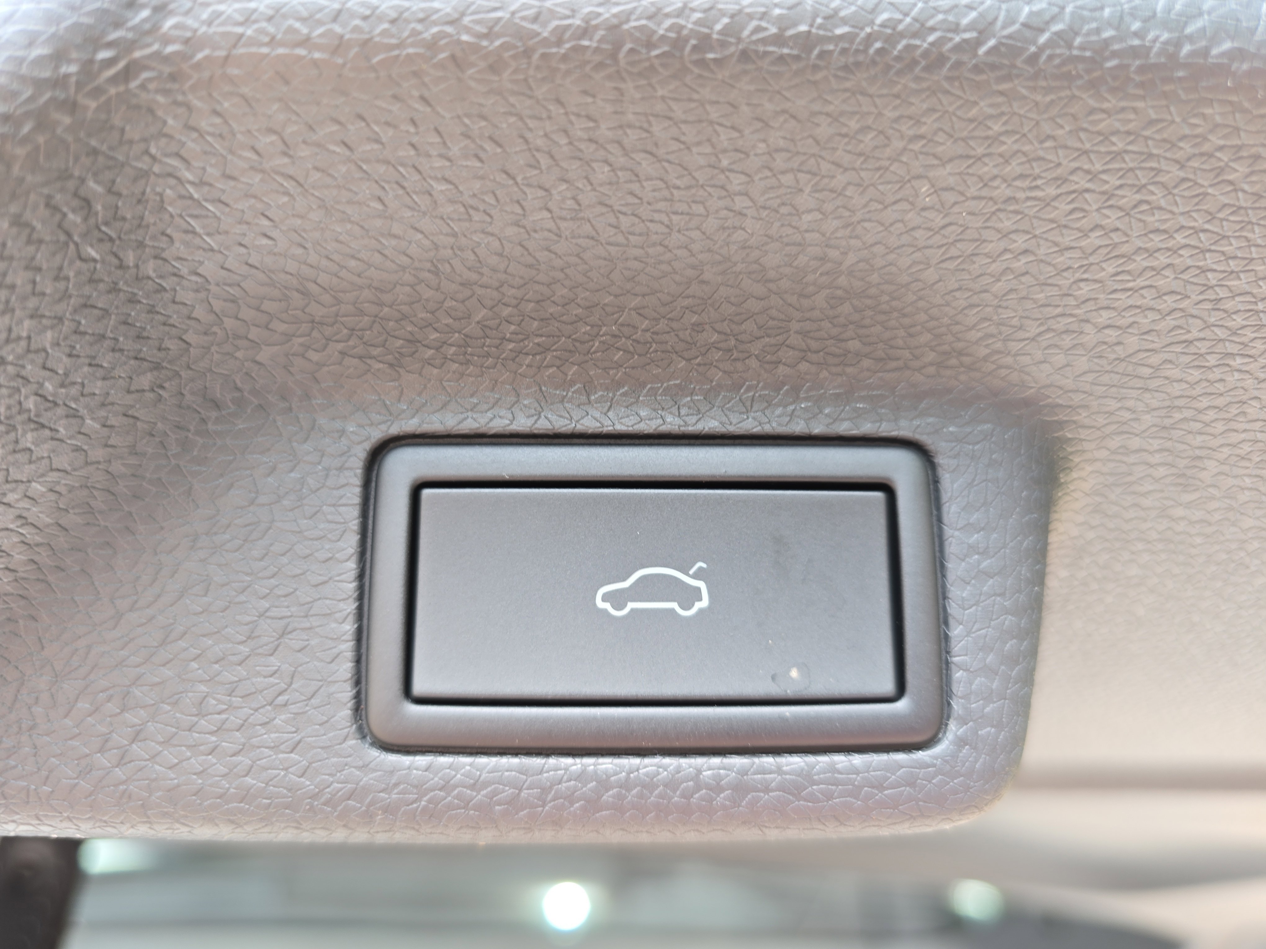 New 2025 Volkswagen ID. Buzz Pro S image 14