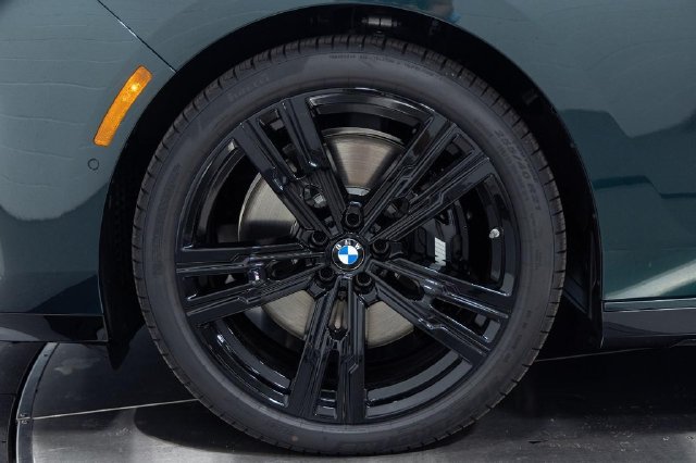New 2027 BMW 740i xDrive w/ Executive Package AWD/4WD image 32