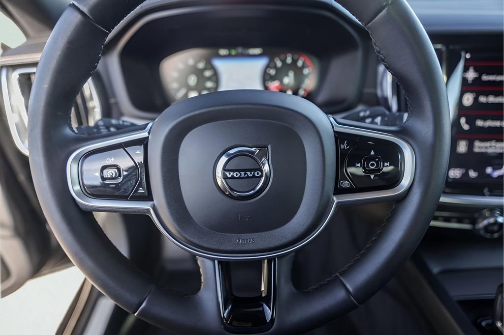 Used 2022 Volvo S60 B5 R-Design w/ Climate Package image 15