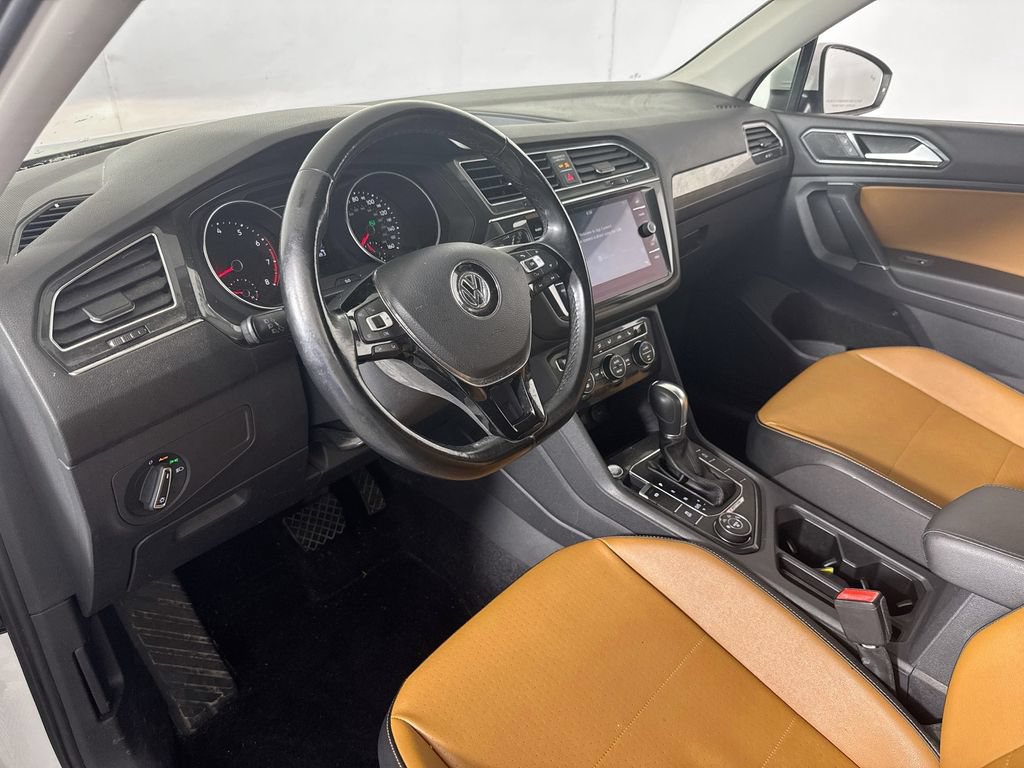 Used 2018 Volkswagen Tiguan SE AWD/4WD image 9
