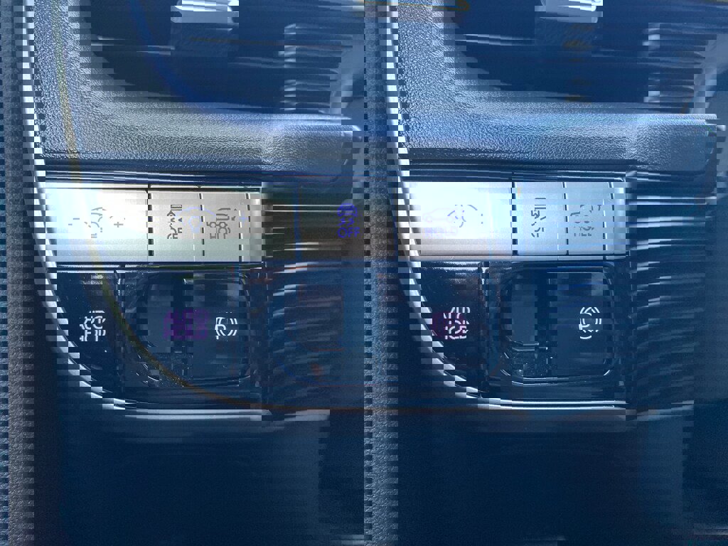 Used 2024 Hyundai Ioniq 5 SEL image 25