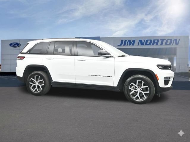 Used 2024 Jeep Grand Cherokee Limited w/ Trailer Tow Package AWD/4WD image 18