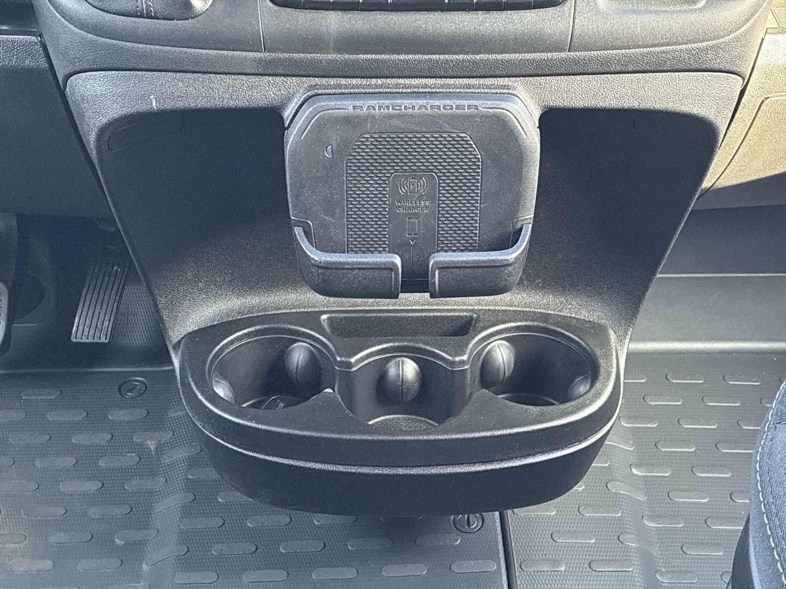 Used 2024 RAM ProMaster 3500 w/ Premium Convenience Group image 22