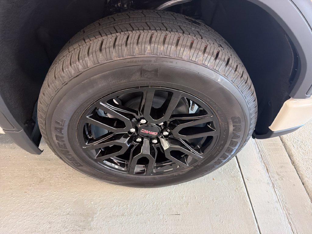 New 2026 GMC Sierra 1500 Pro w/ Graphite Edition AWD/4WD image 4