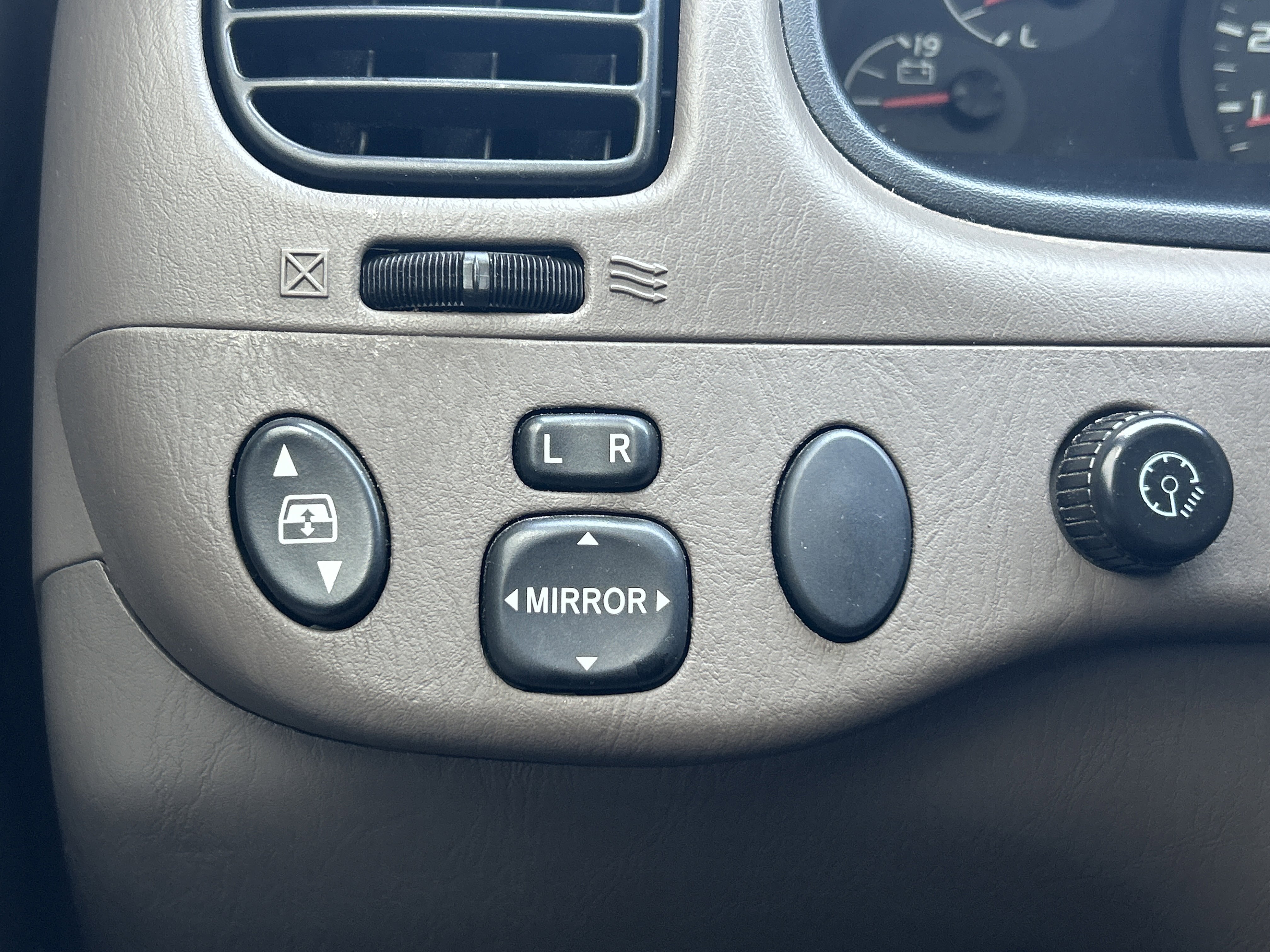 Used 2005 Toyota Tundra SR5 RWD image 11