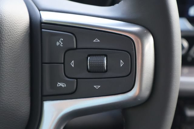 Used 2026 Chevrolet Silverado 3500 LTZ w/ LTZ Convenience Package AWD/4WD image 7