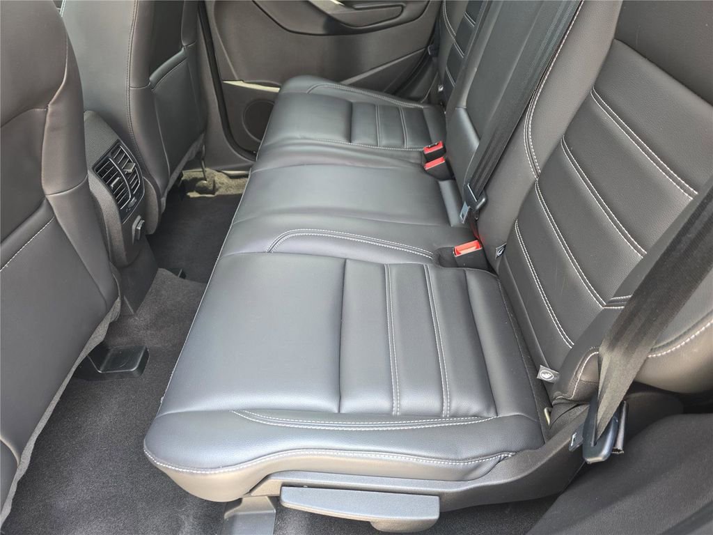 Used 2019 Ford Escape SEL image 13