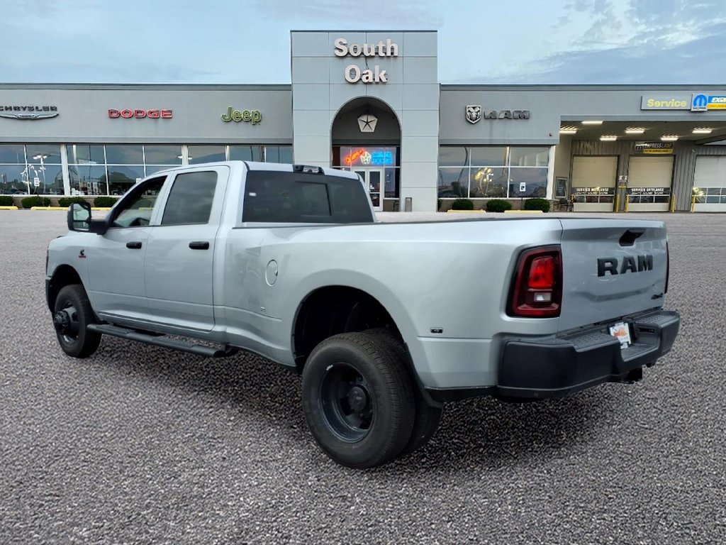 New 2027 RAM 3500 Tradesman AWD/4WD image 4