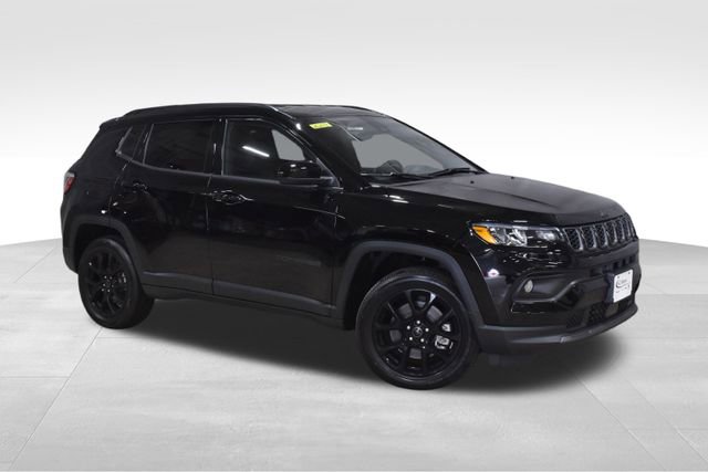 New 2026 Jeep Compass Latitude image 4