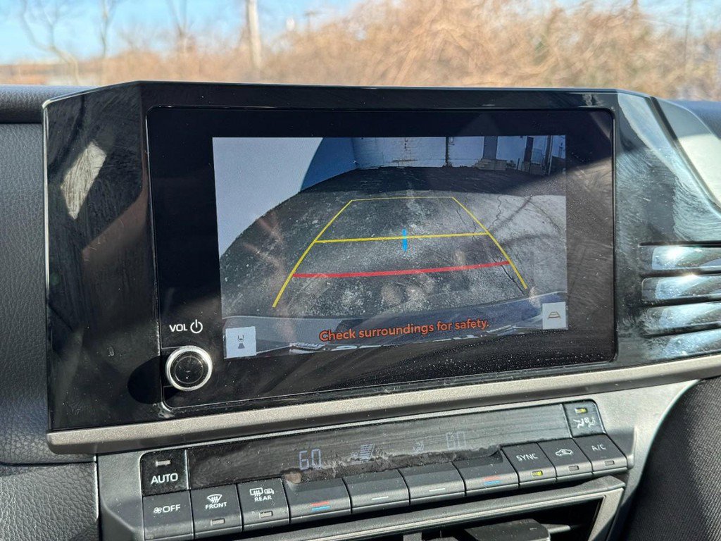 Certified 2025 Toyota Camry Hybrid image 20