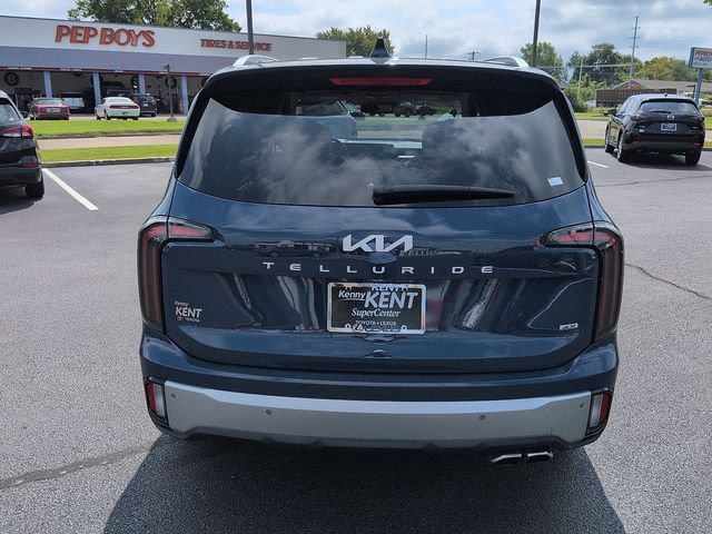 Used 2023 Kia Telluride EX w/ EX Captain's Chair Package AWD/4WD image 6