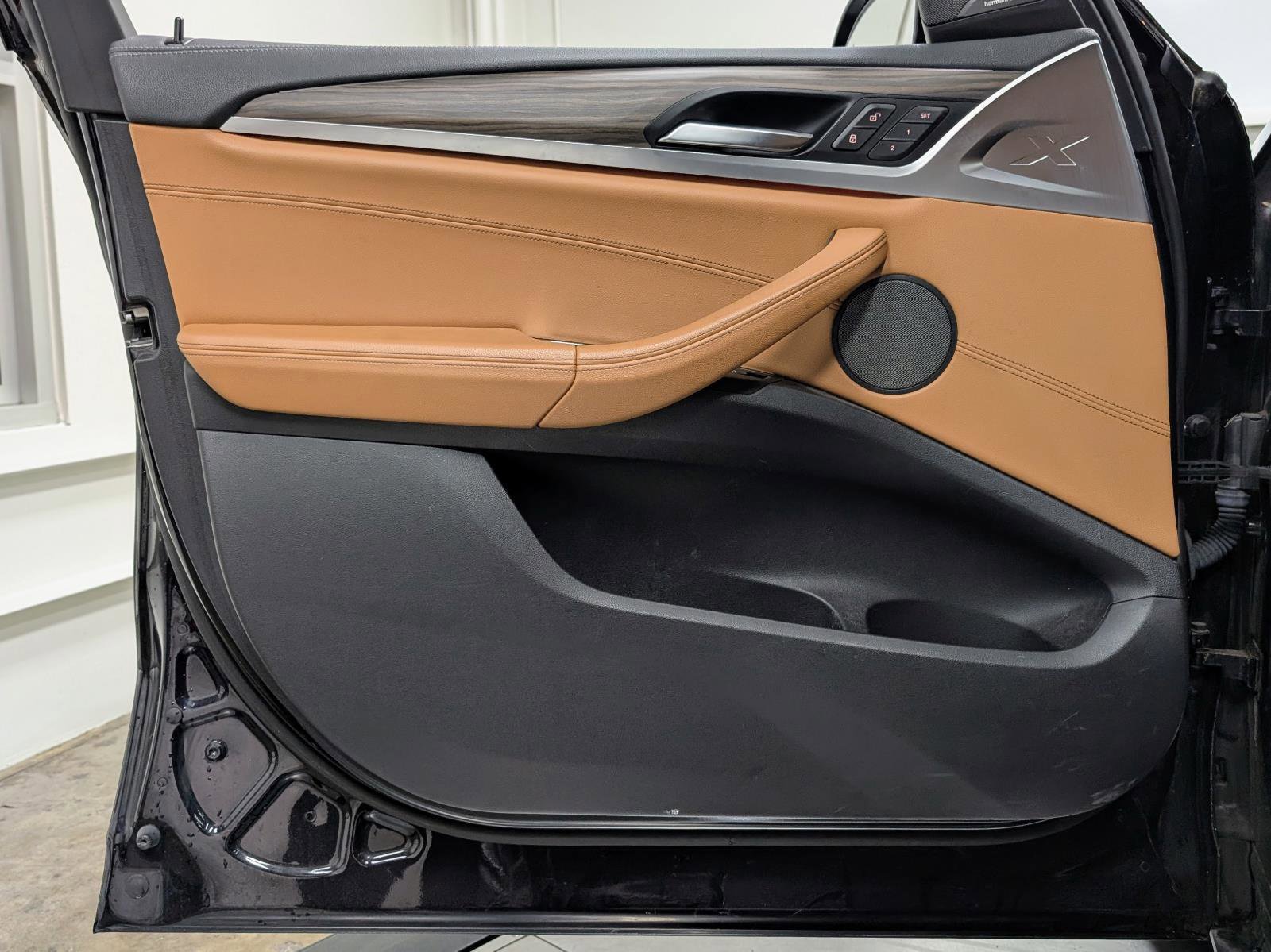 Used 2018 BMW X3 M40i image 13