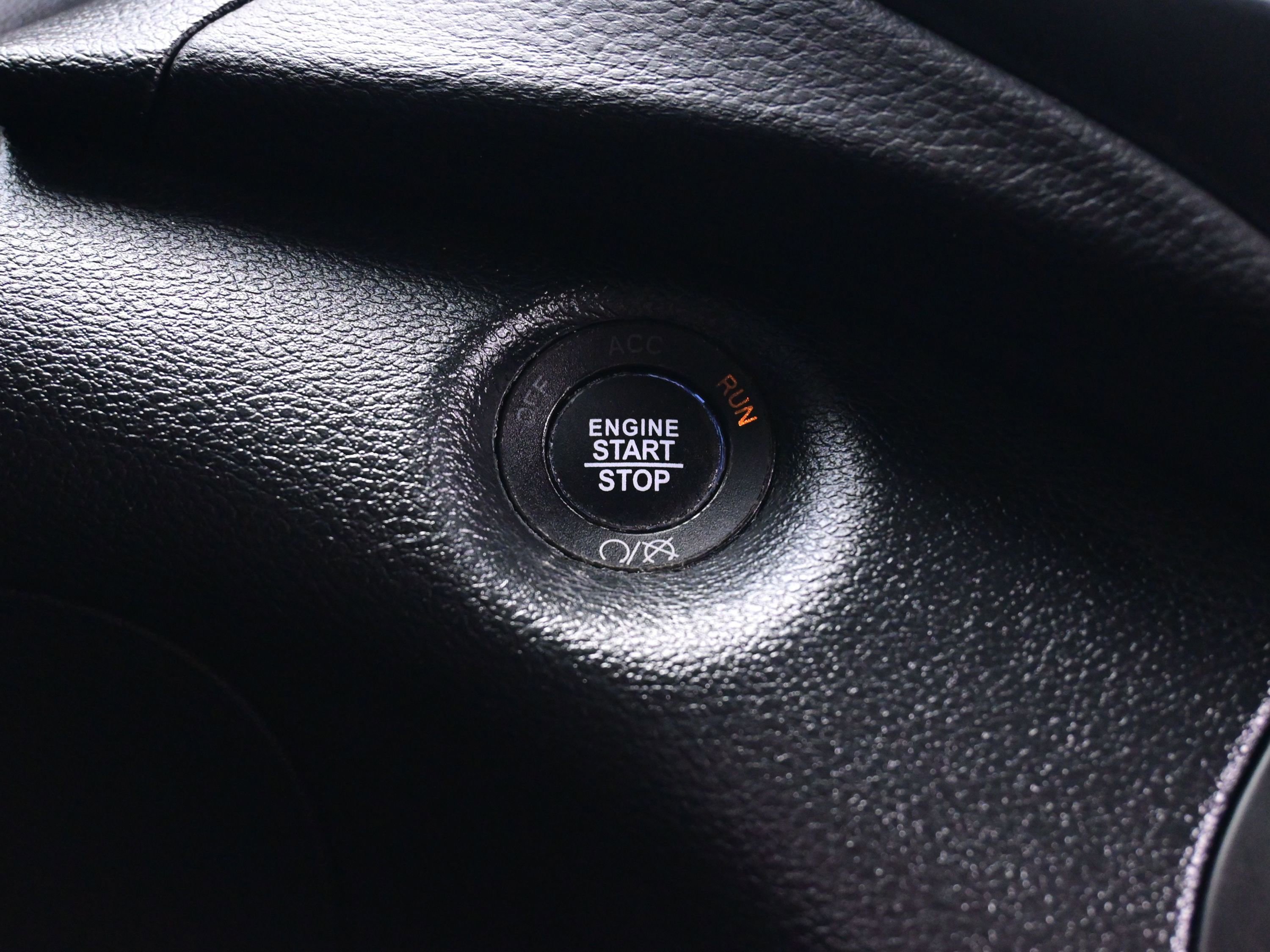 Used 2022 Jeep Cherokee Limited image 24