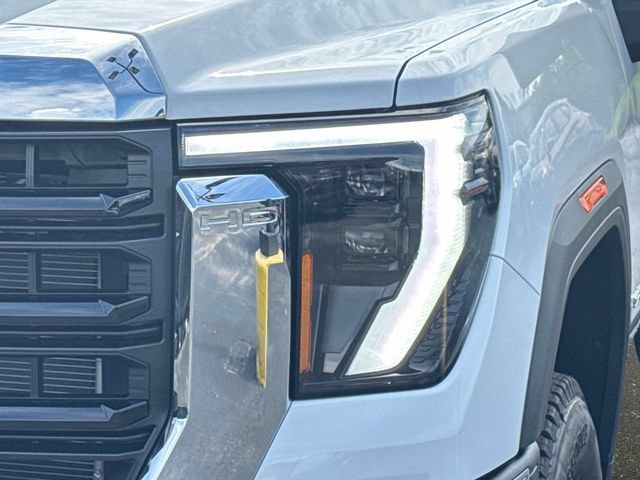 New 2026 GMC Sierra 2500 Pro w/ 1SA Pro Safety Plus Package AWD/4WD image 9