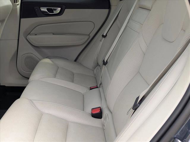 Used 2021 Volvo XC60 T5 Inscription w/ Advanced Package image 16