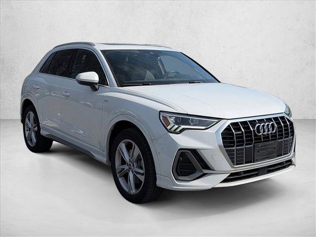 Used 2021 Audi Q3 2.0T Premium Plus w/ Premium Plus Package image 3