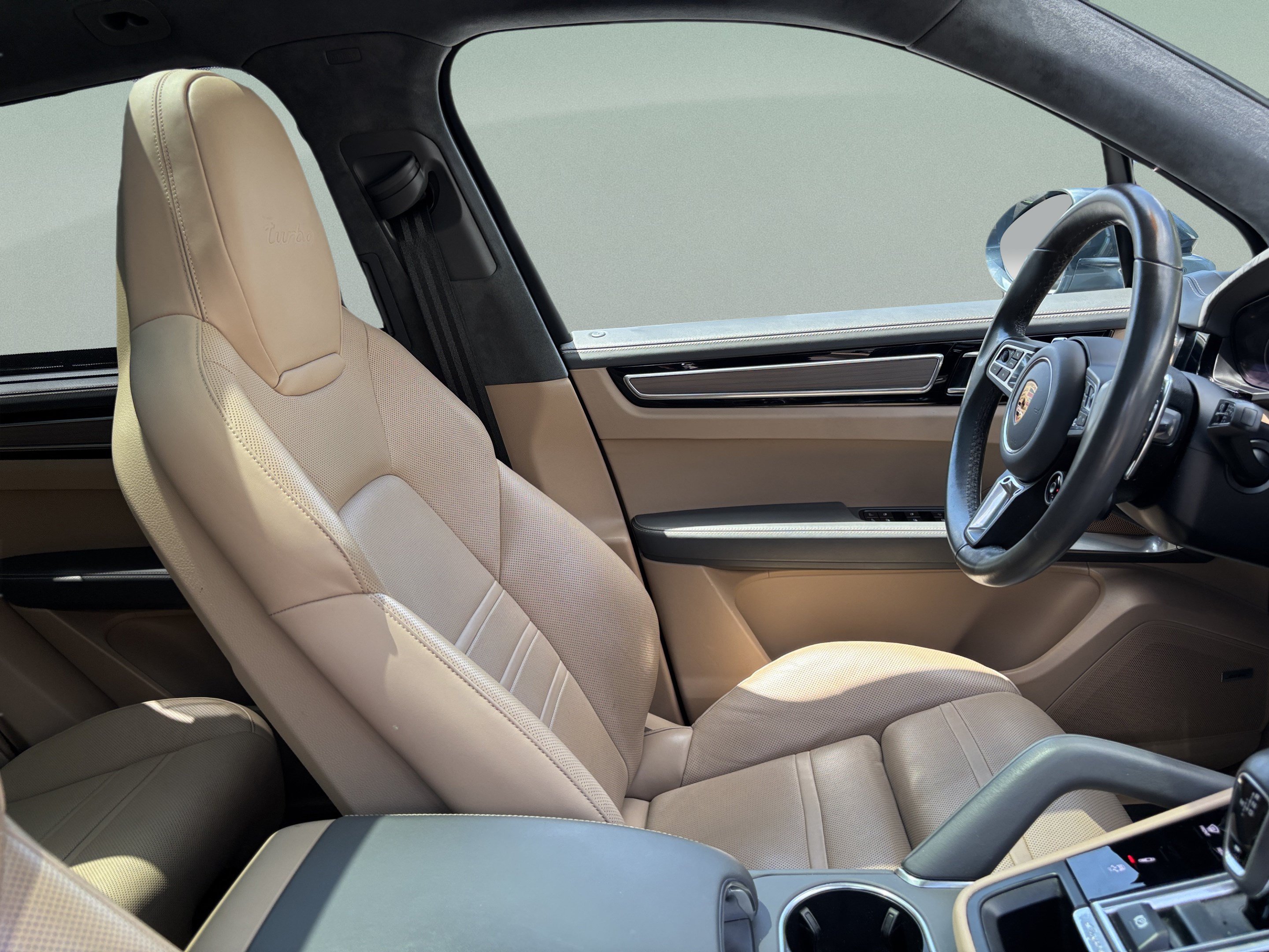 Used 2019 Porsche Cayenne Turbo AWD/4WD image 10
