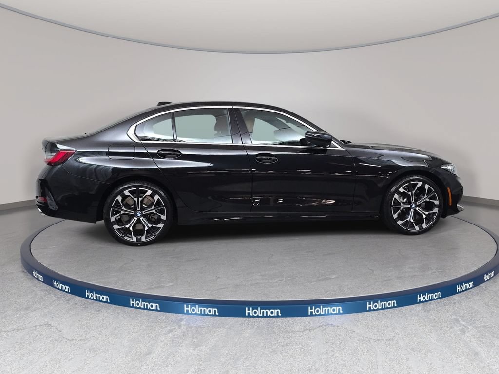 Used 2026 BMW 330i xDrive Sedan w/ Premium Package AWD/4WD image 5