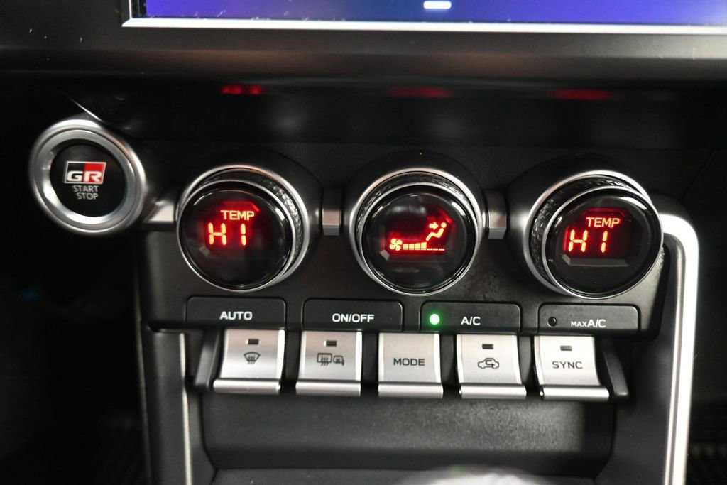 Used 2024 Toyota GR86 Premium RWD image 18