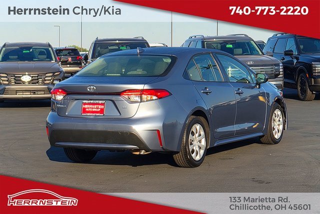Used 2022 Toyota Corolla LE image 29