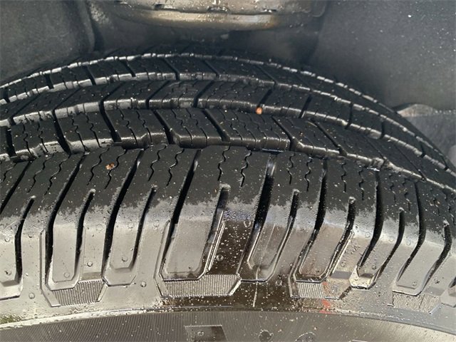 Used 2013 Toyota Highlander FWD image 32