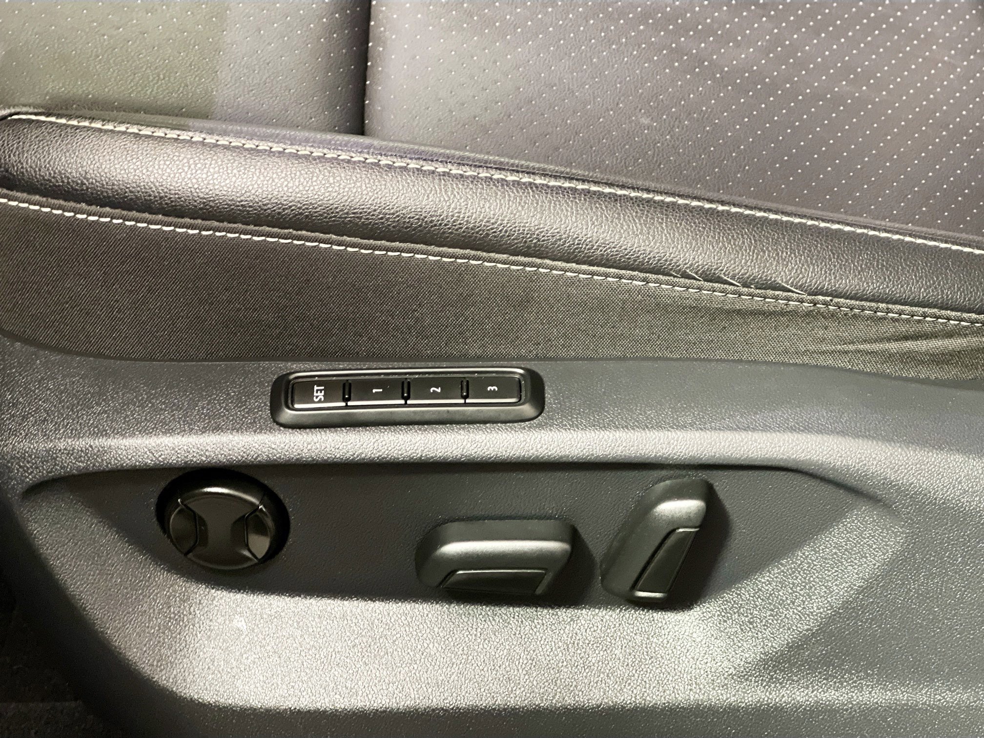 Used 2021 Volkswagen Atlas SEL image 15