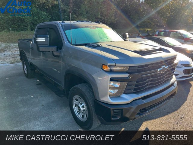 Used 2025 Chevrolet Silverado 2500 W/T AWD/4WD image 2