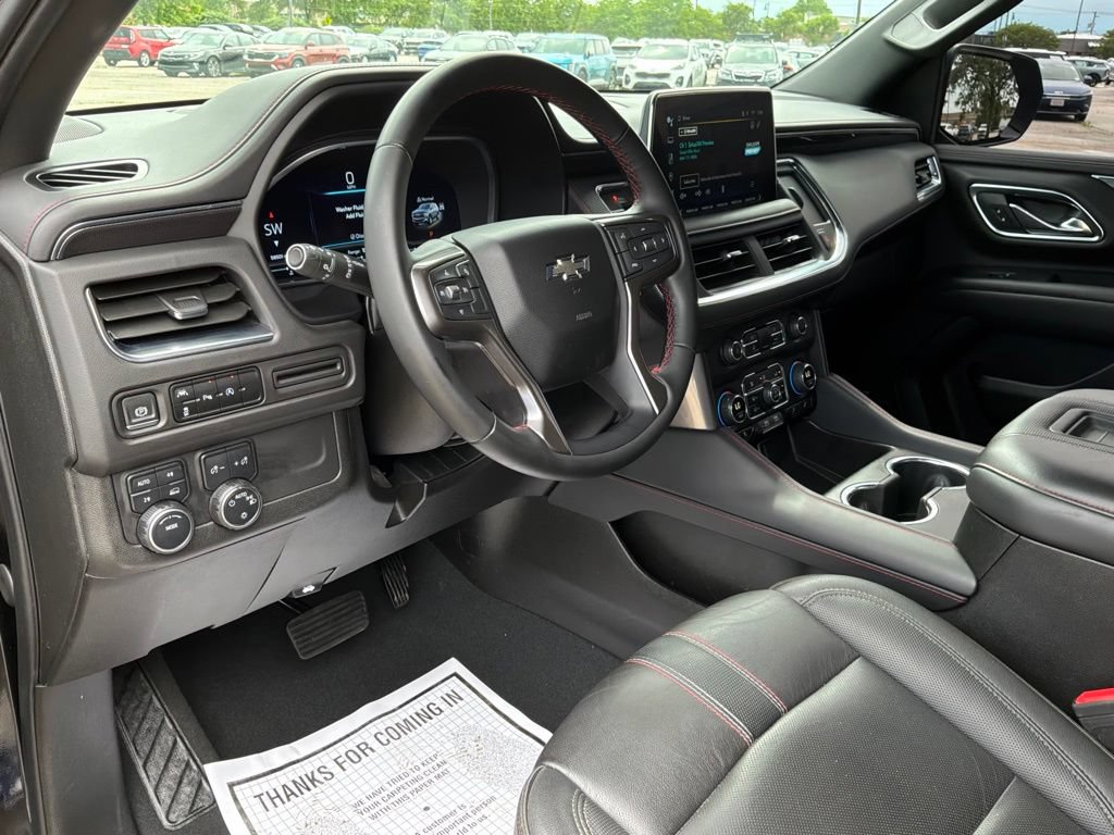 Used 2023 Chevrolet Suburban RST AWD/4WD image 16