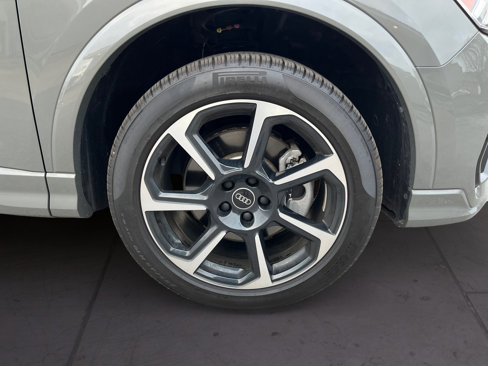 Used 2025 Audi Q3 2.0T Premium Plus image 14