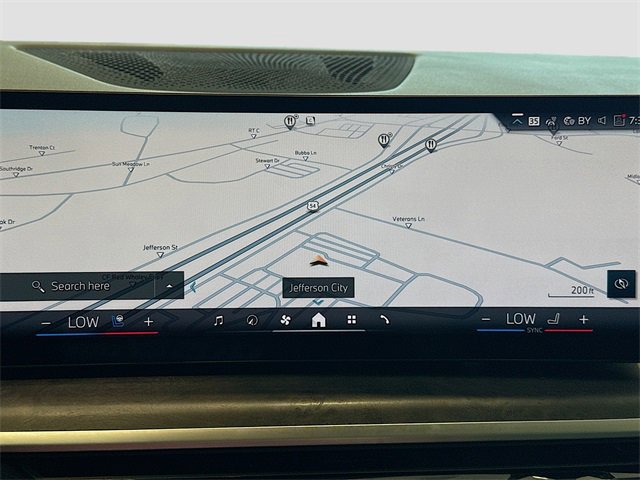 Used 2025 BMW X7 xDrive40i w/ Climate Comfort Package image 12