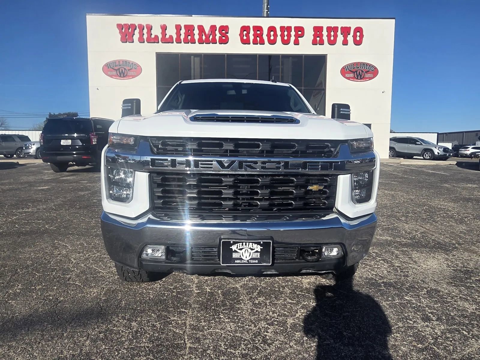 Used 2022 Chevrolet Silverado 2500 LT w/ Convenience Package image 2
