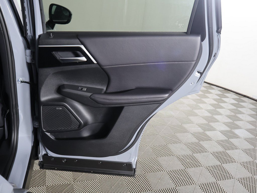 New 2026 Mitsubishi Outlander SE AWD/4WD image 24