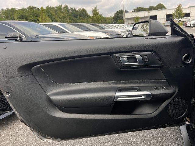 Used 2019 Ford Mustang Coupe RWD image 10