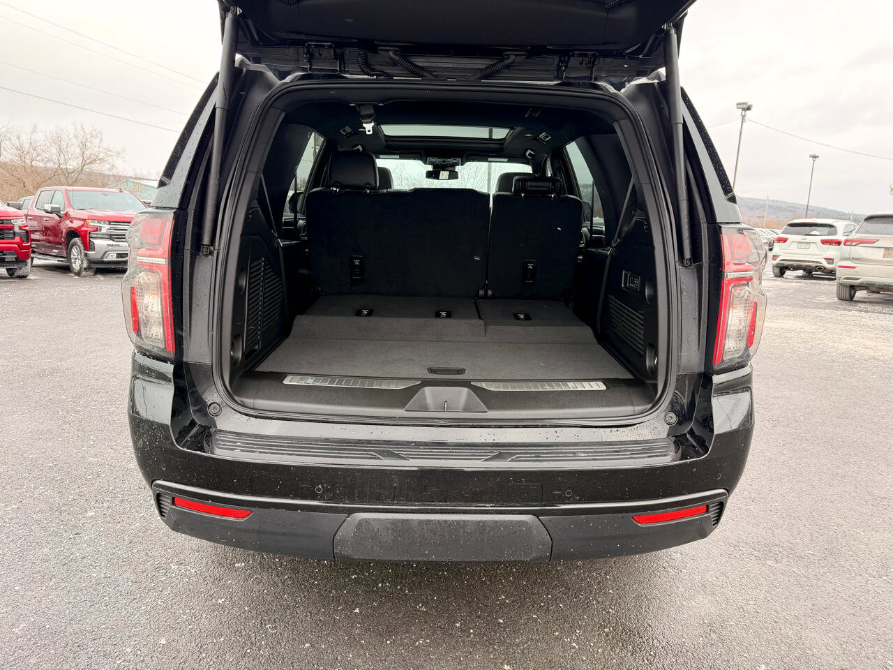 Used 2024 Chevrolet Tahoe Z71 image 35