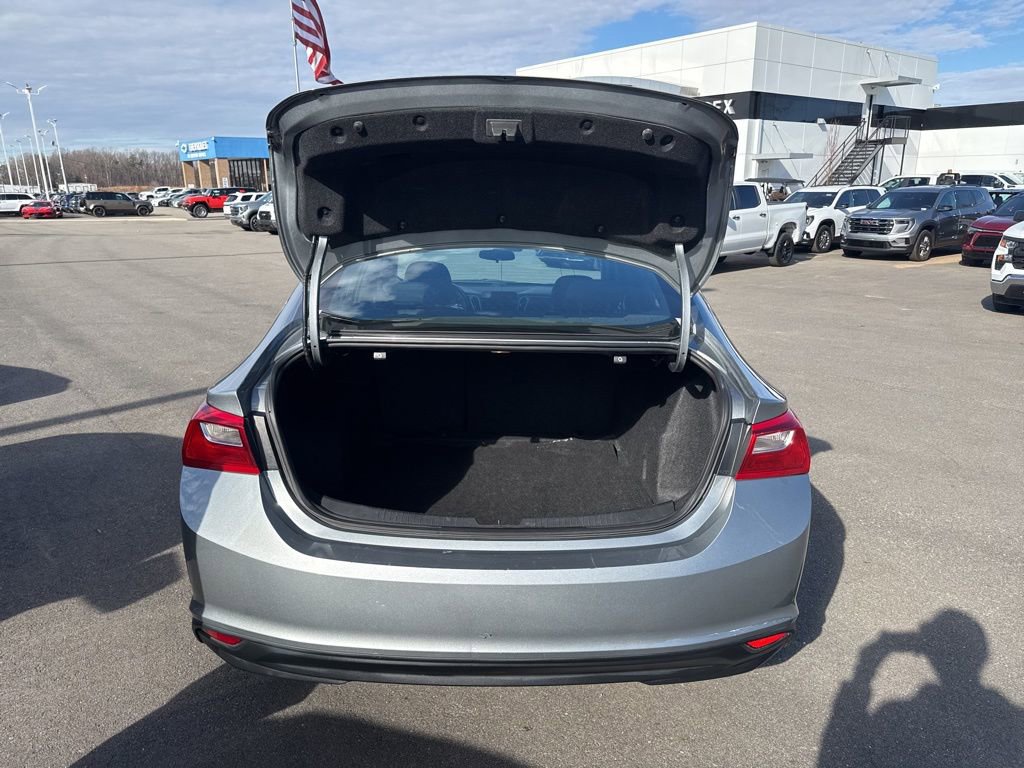Used 2023 Chevrolet Malibu LT image 29