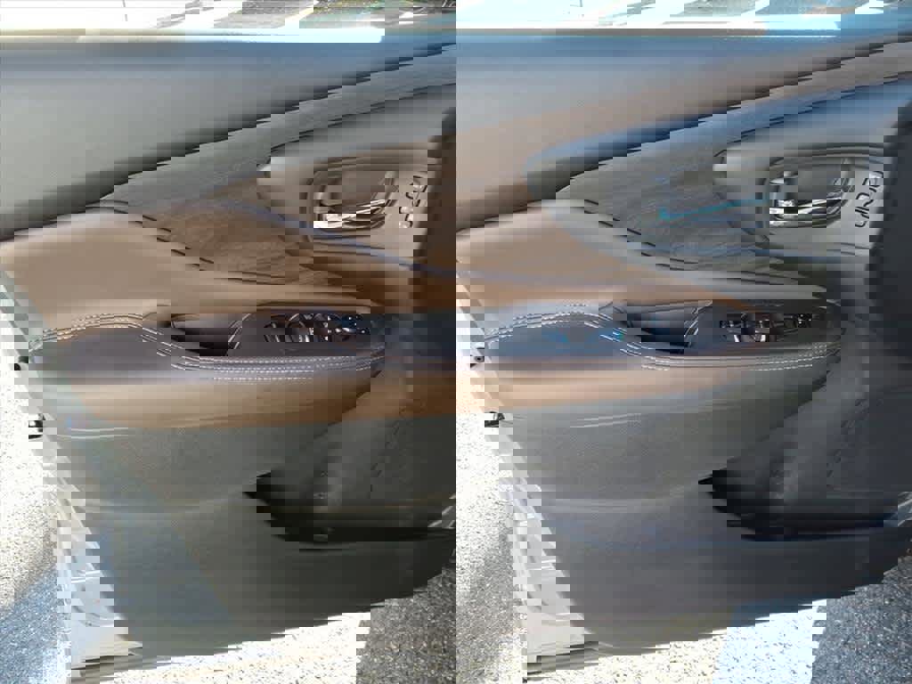 Used 2023 Nissan Murano Platinum w/ Cargo Package image 9