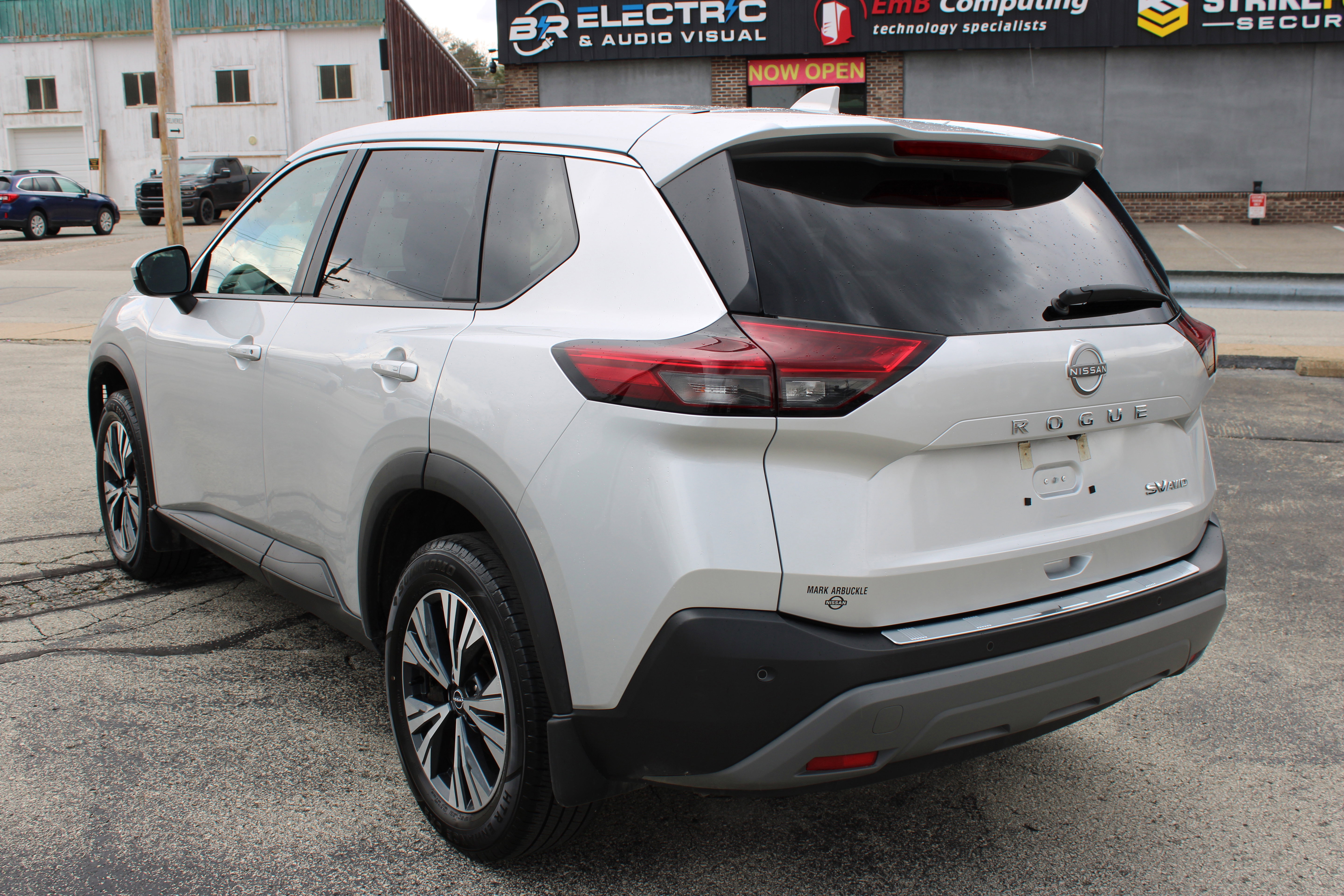 Certified 2022 Nissan Rogue SV AWD/4WD image 3