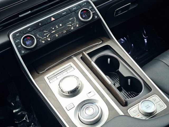 Used 2023 Genesis GV80 2.5T w/ Prestige 20" Package image 34