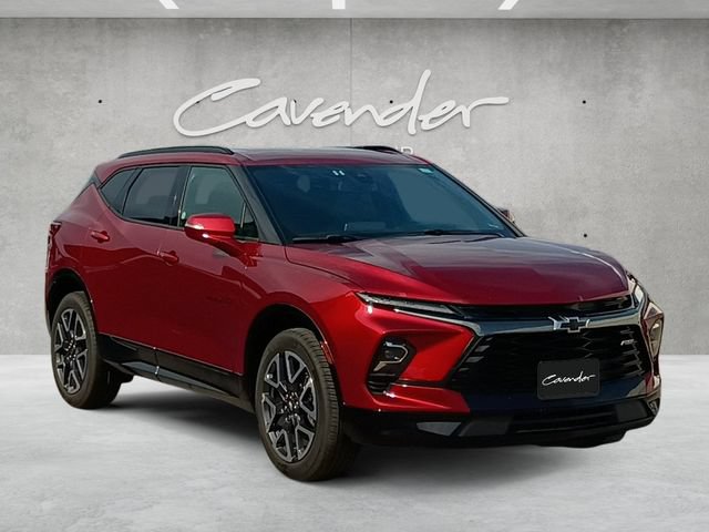 Used 2025 Chevrolet Blazer RS FWD image 2