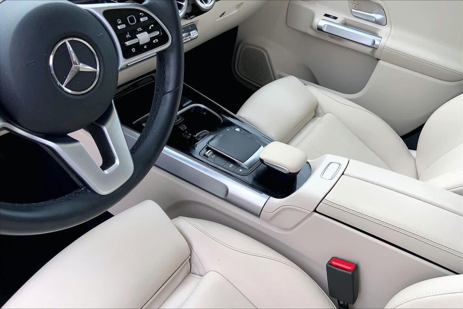 Used 2023 Mercedes-Benz GLB 250 image 17