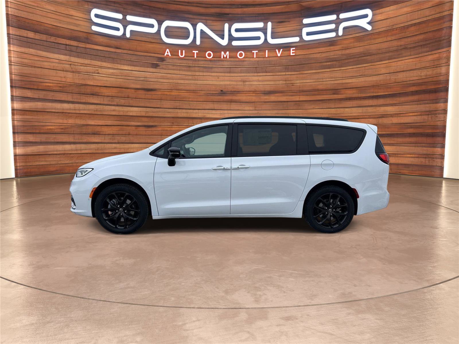 New 2026 Chrysler Pacifica Select w/ S Appearance Package image 2