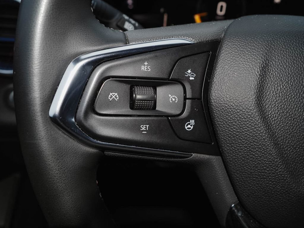 Certified 2025 Chevrolet Trax LT w/ LT Convenience Package image 28